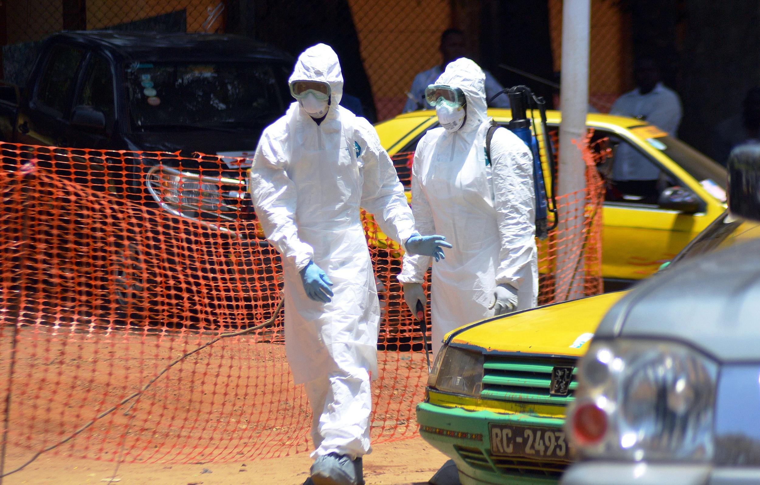 ebola-virus-PPE